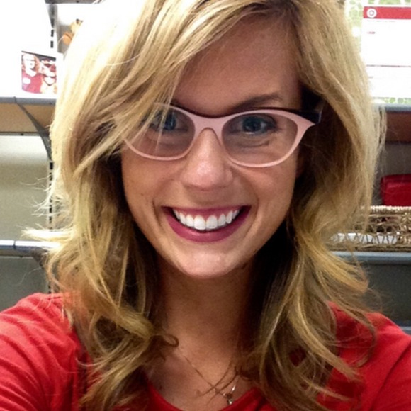 Meet your Posher, Leslie - Picture 1 of 1